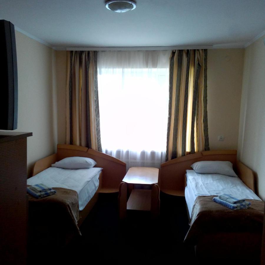 Malyvo Hotel Dilyatyn Cameră foto