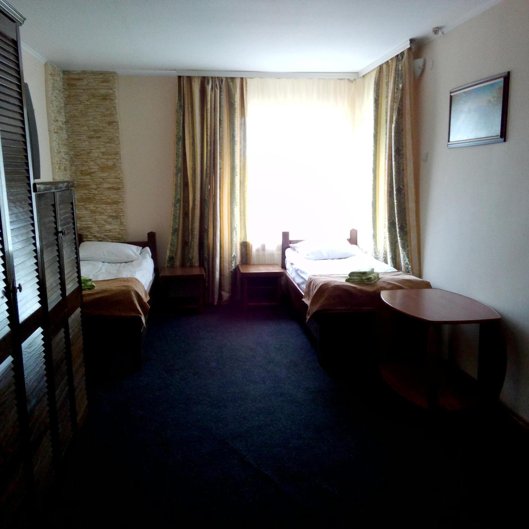 Malyvo Hotel Dilyatyn Cameră foto