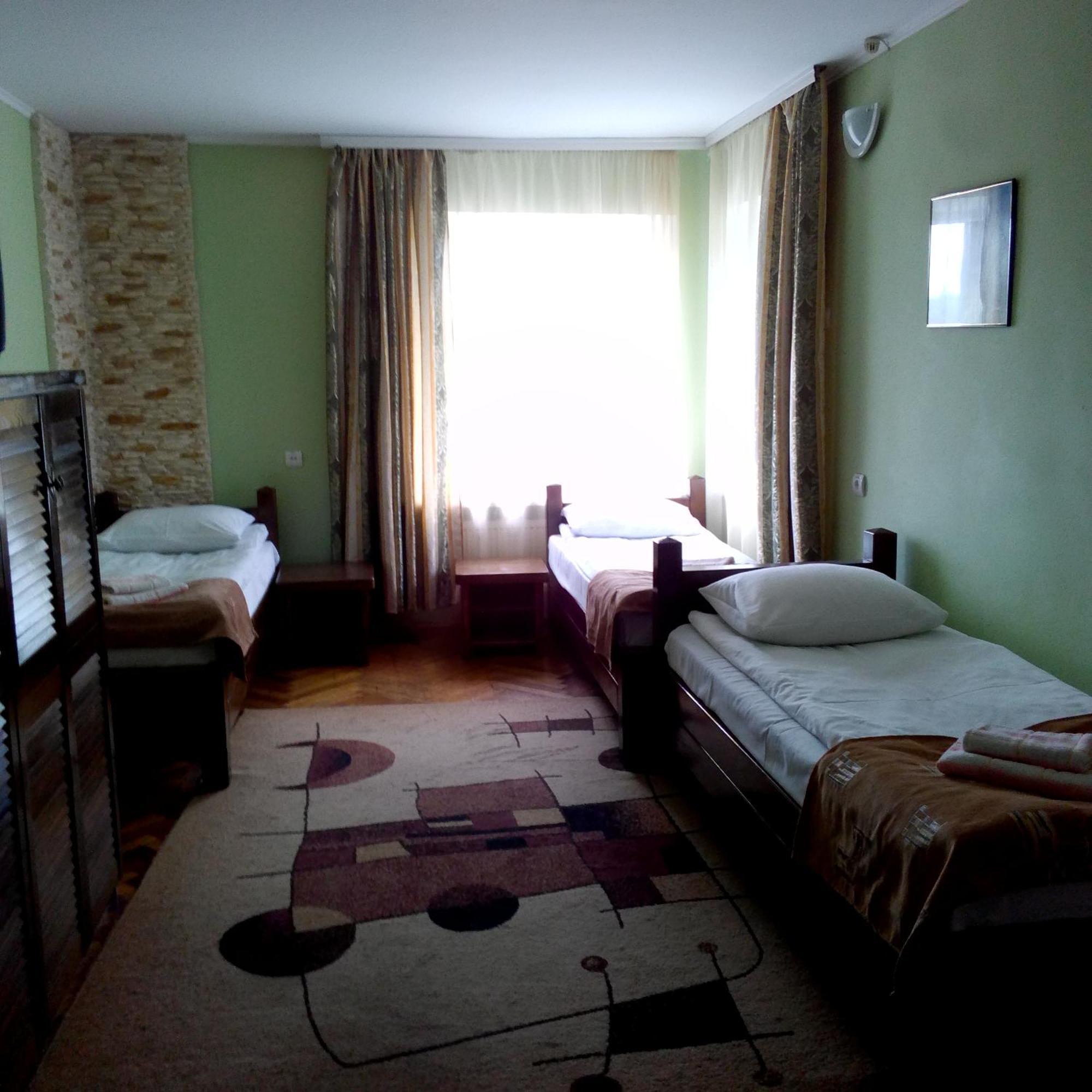 Malyvo Hotel Dilyatyn Cameră foto